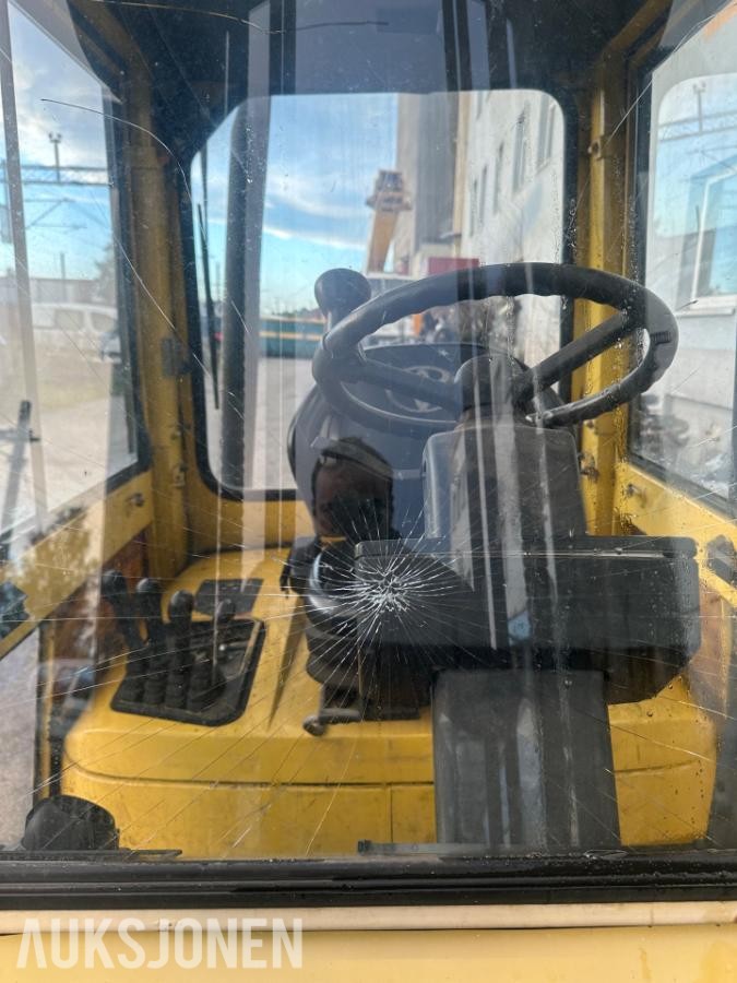 Hyster H250x truck med gaffelspredning og sideforskyvning - mva fri