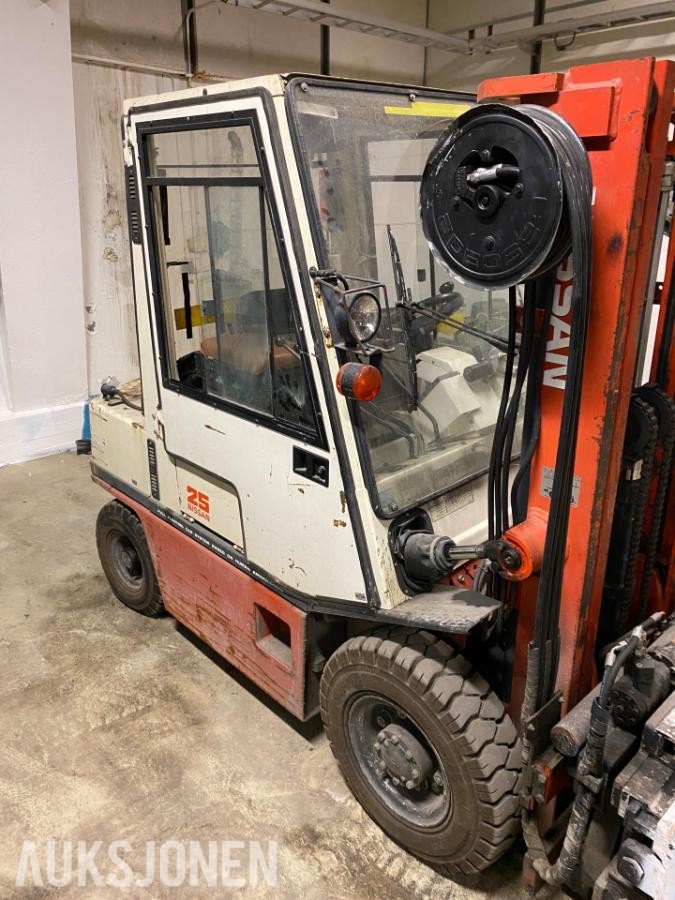 1991 Nissan 2,5-tonns diesel gaffeltruck