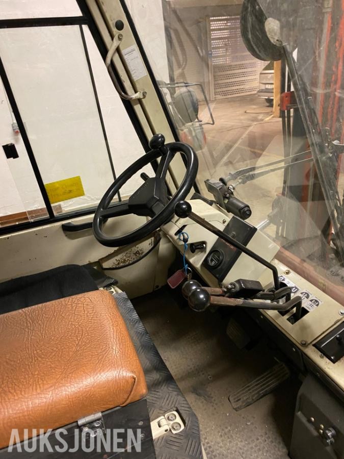 1991 Nissan 2,5-tonns diesel gaffeltruck