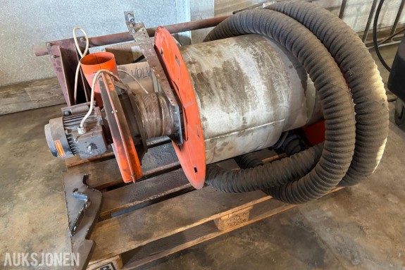 Nederman eksosavsug med slangetrommel - Elektrisk drift.