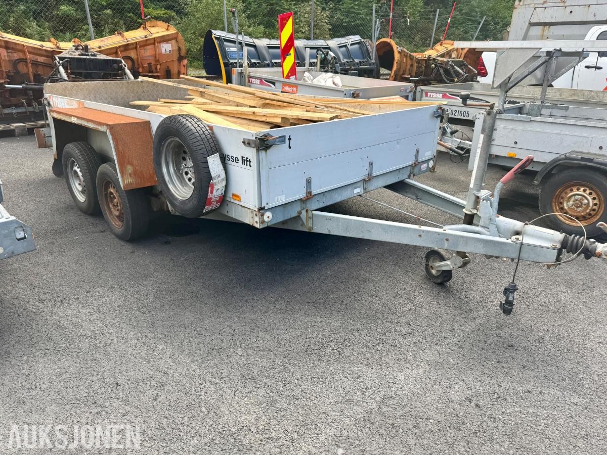 2002 Tysse Lift maskinhenger - hydraulisk senkefunksjon