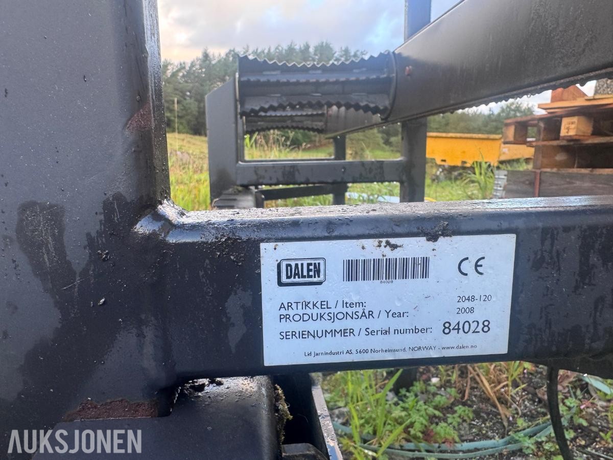 2009 DALEN VEDMASKIN 2054 MED STOKKEBORD, TRANSPORTØR OG FLISVIFTE