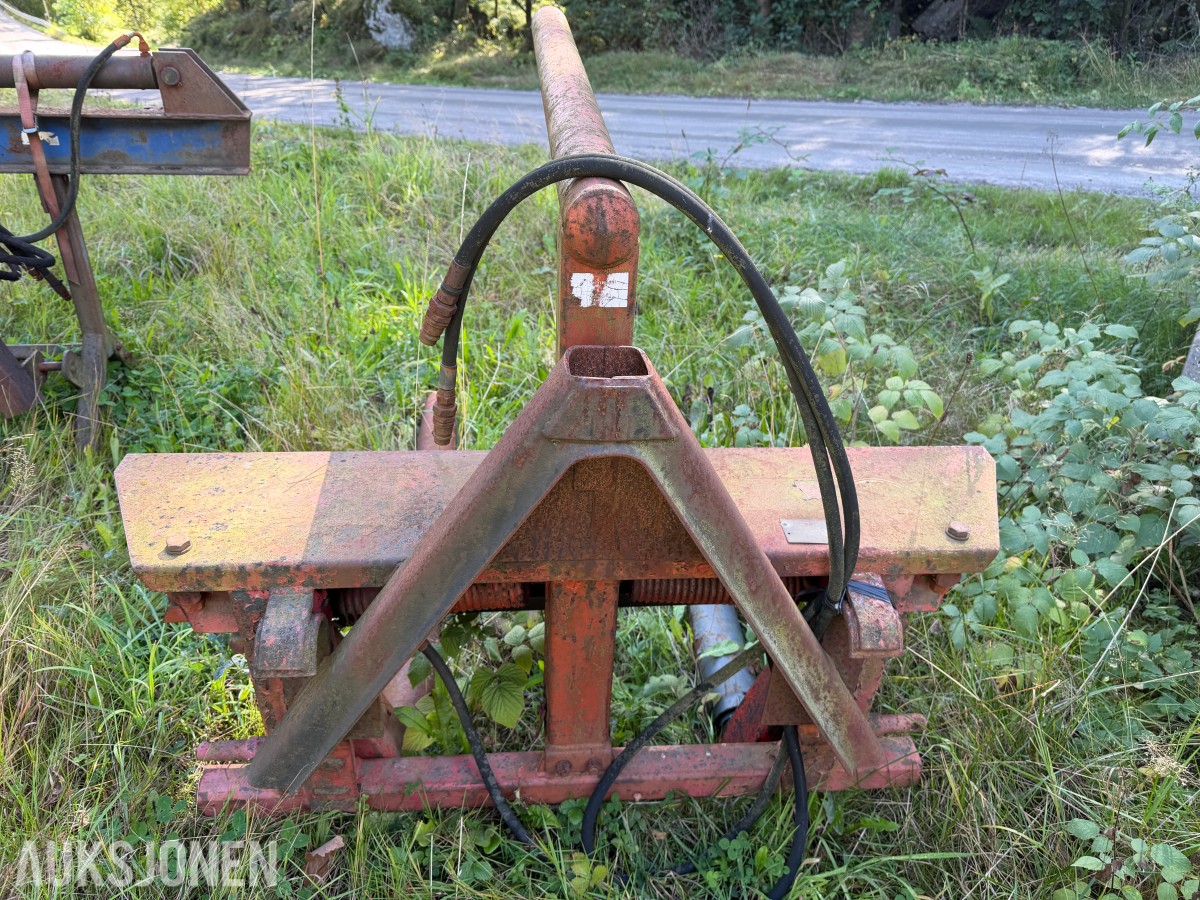 KVERNELAND RUNDBALLELØFTER - HYDRAULISK - TRIANGELFESTE