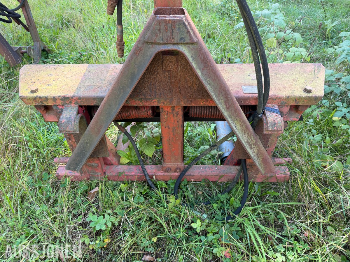 KVERNELAND RUNDBALLELØFTER - HYDRAULISK - TRIANGELFESTE