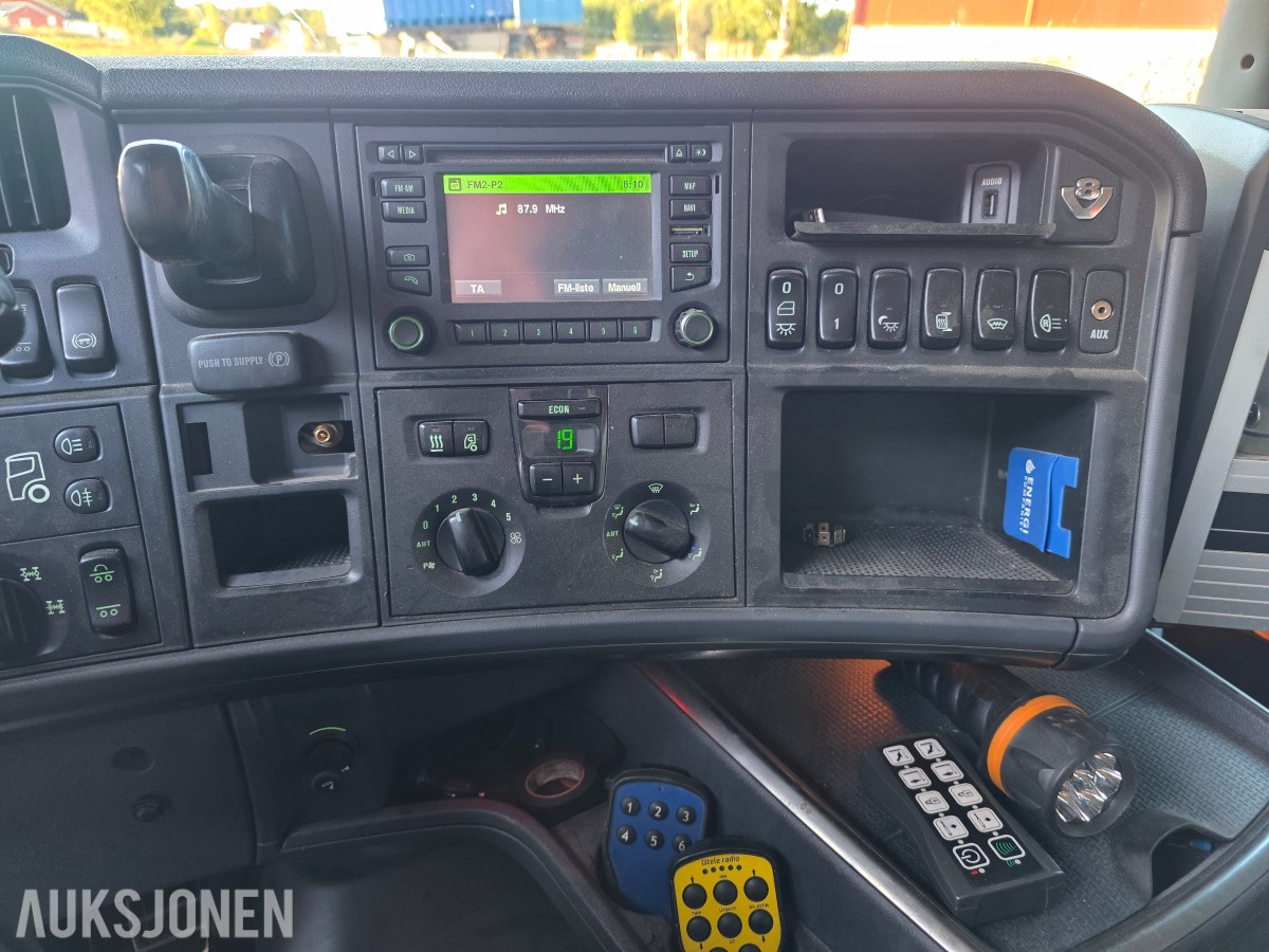 2015 Scania R580 V8 8X4 krokbil 24 T Brøyterigget-retarder