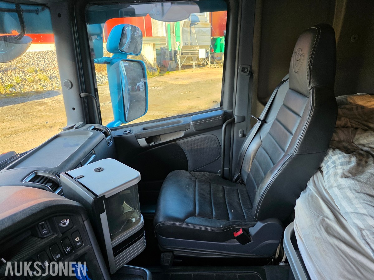 2015 Scania R580 V8 8X4 krokbil 24 T Brøyterigget-retarder