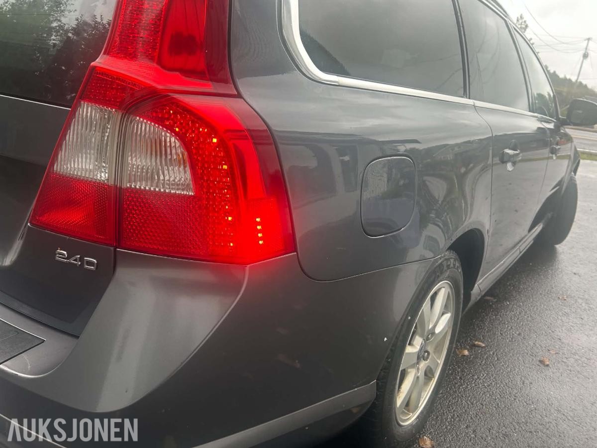 2008 Volvo V70 2.4 163hk automat hengerfeste takrails