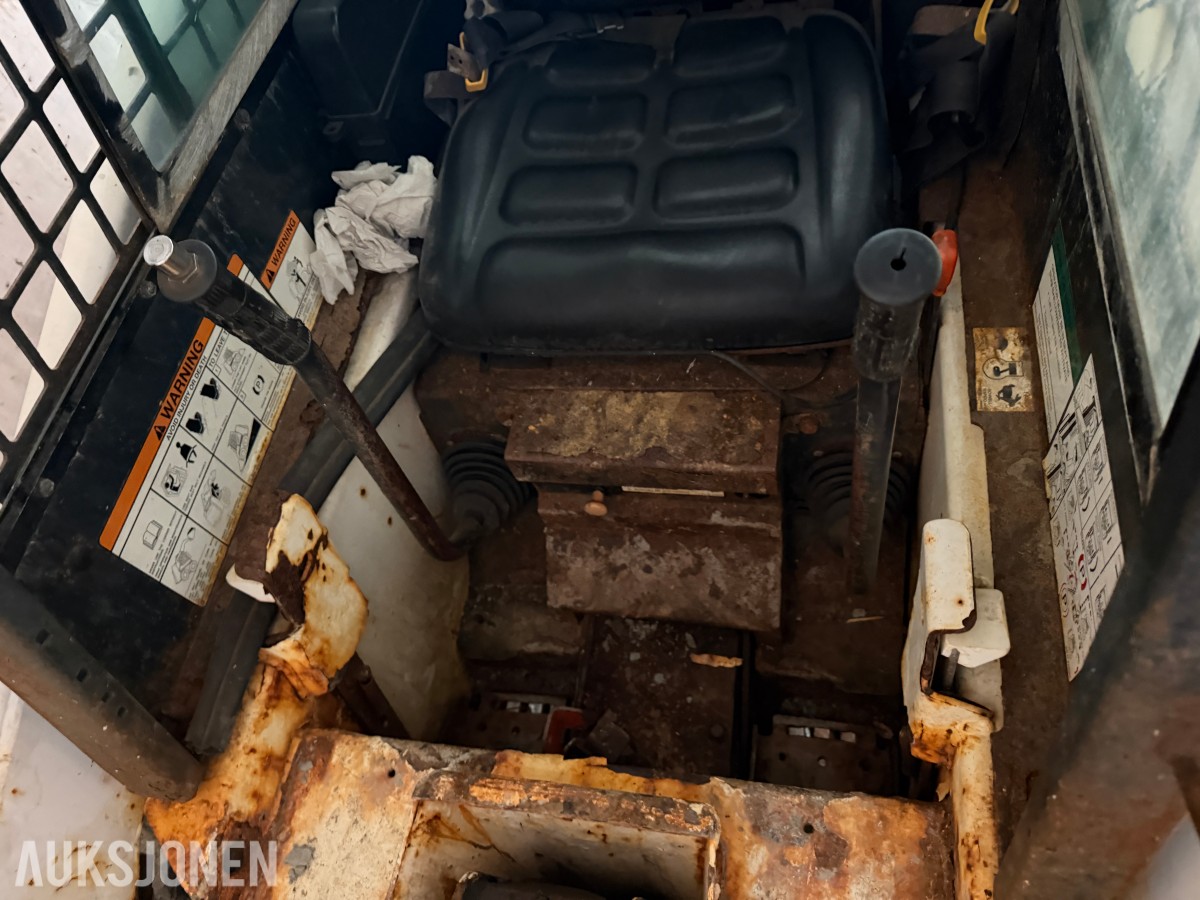 Bobcat 453 Kompaktlaster med skuffe