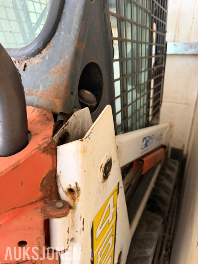 Bobcat 453 Kompaktlaster med skuffe
