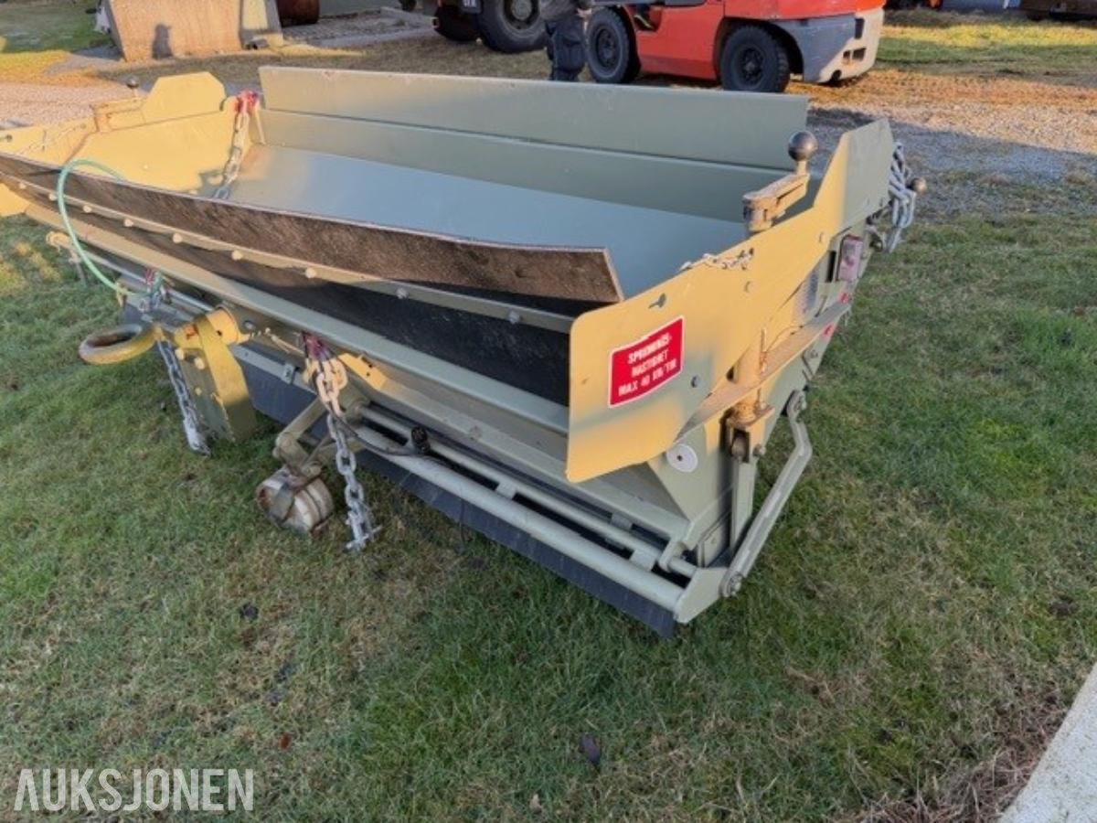 2001 Falköping LB 1000 Sandstrøer
