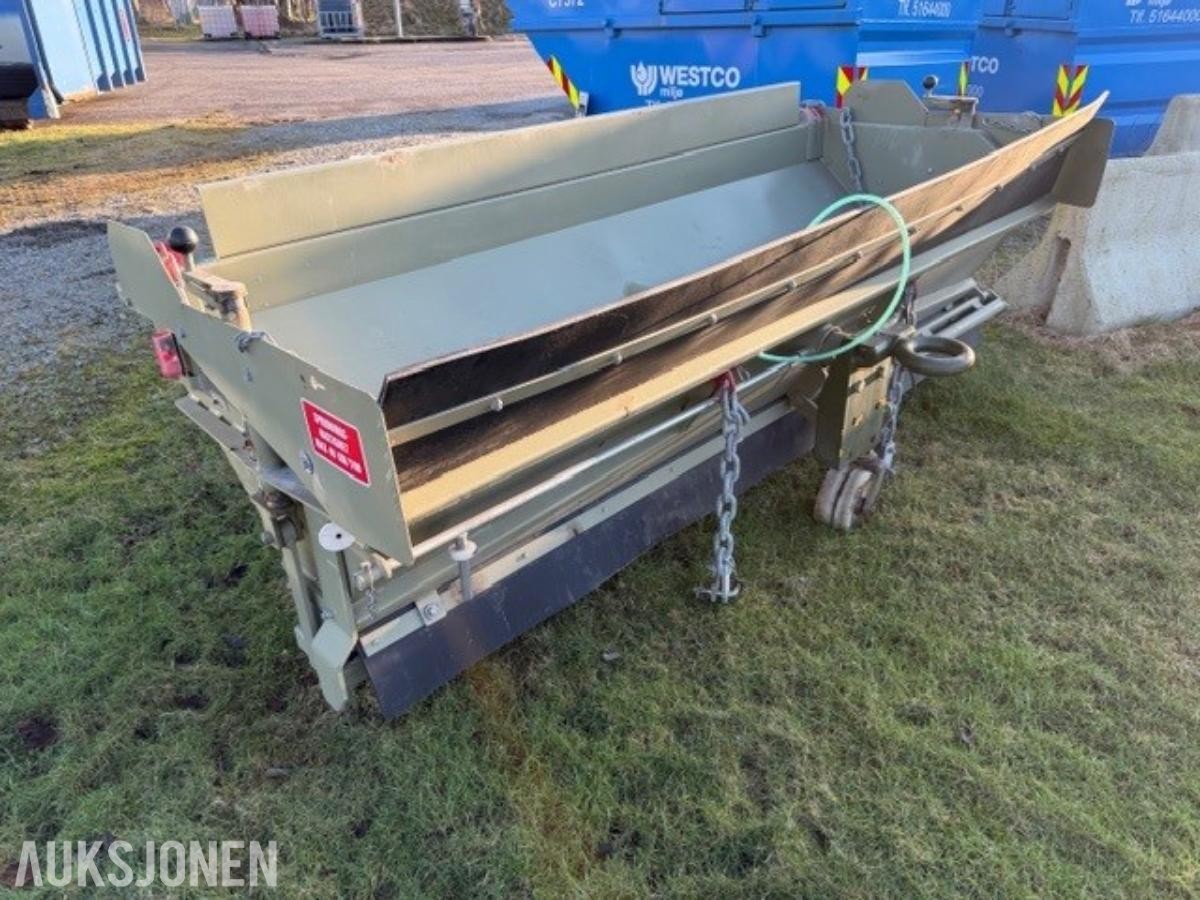 2001 Falköping LB 1000 Sandstrøer