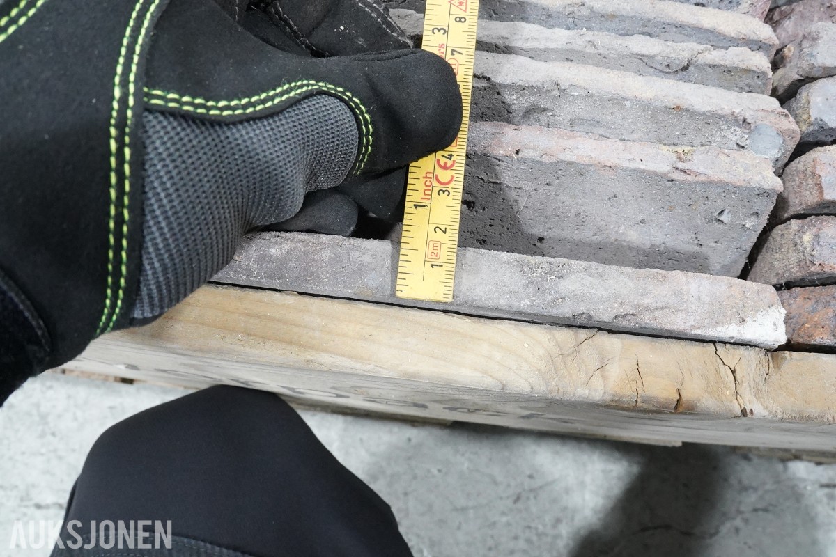 Byggematerialer – takstein, teglfliser, keramiske fliser og heller
