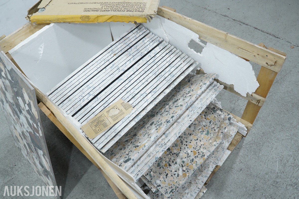 Byggematerialer – takstein, teglfliser, keramiske fliser og heller
