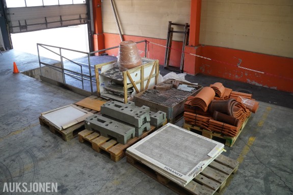 Byggematerialer – takstein, teglfliser, keramiske fliser og heller