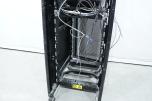 BM 42U serverskap med nettverksutstyr, KVM, UPS og tilbehør