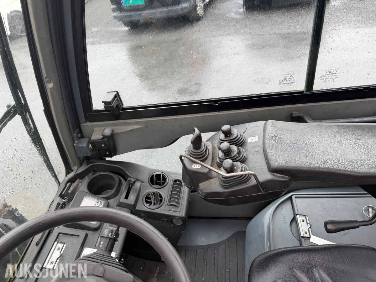 2010 Toyota Tonero 35 Gaffeltruck Høyløft