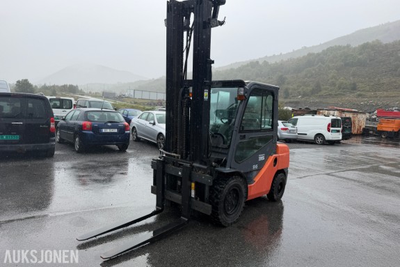 2010 Toyota Tonero 35 Gaffeltruck Høyløft