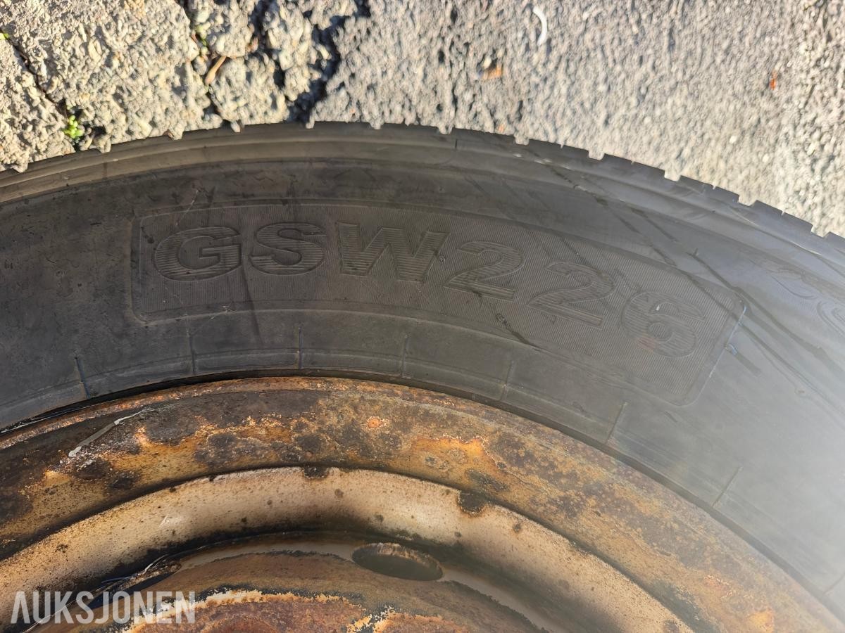 Nokian lastebildekk med felg - M+S