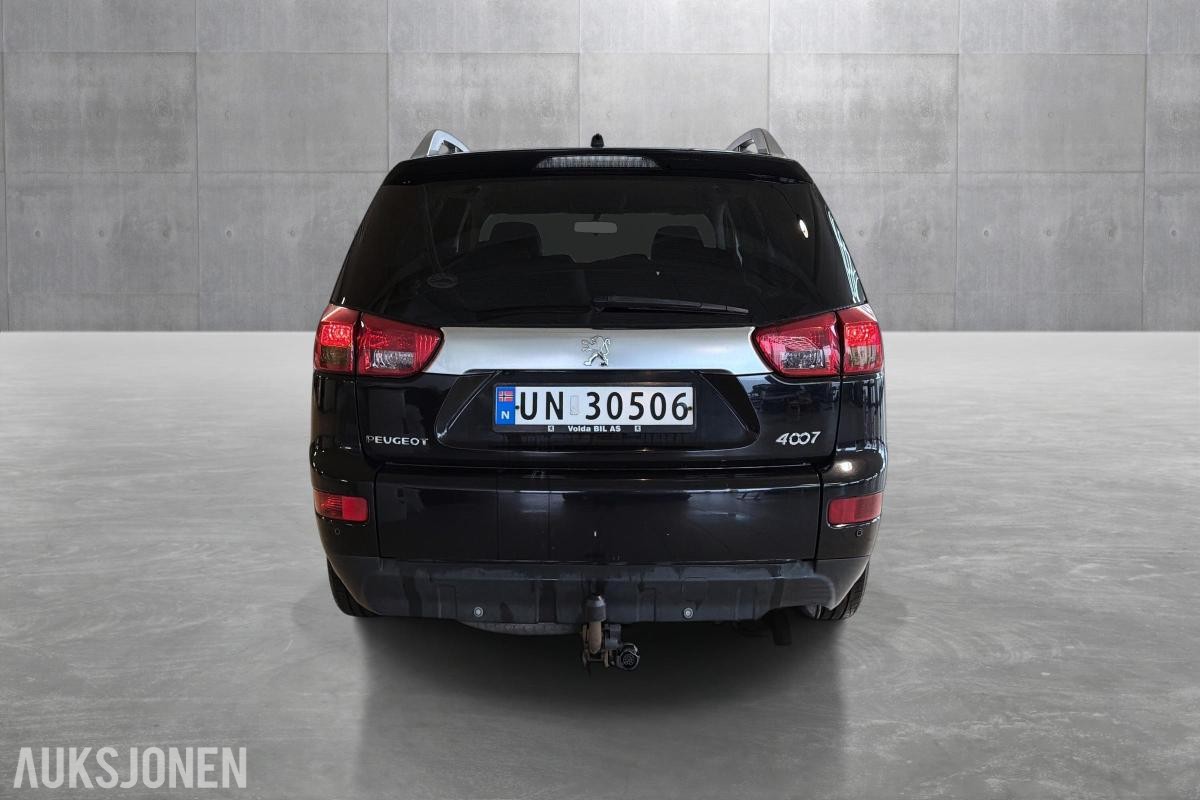 Peugeot 4007 2.2 D 156 HK 4X4 7-SETER NAVI HENGERFESTE