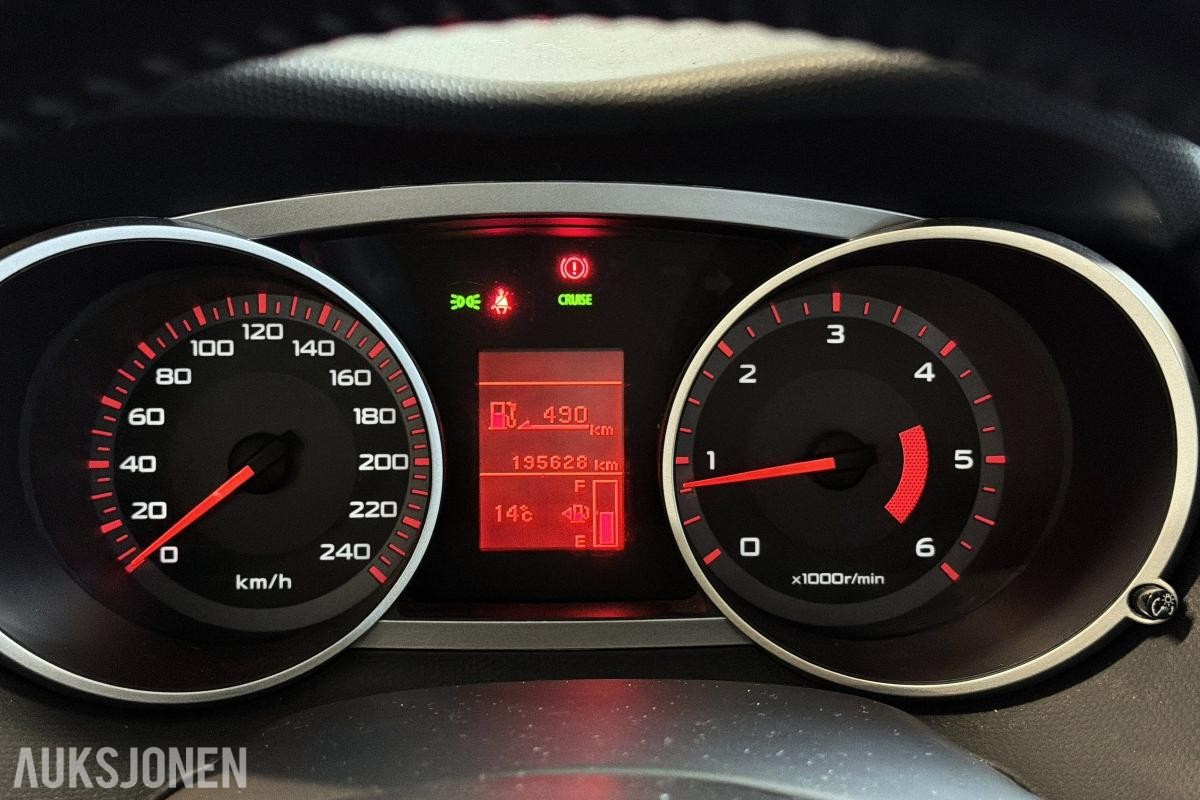 Peugeot 4007 2.2 D 156 HK 4X4 7-SETER NAVI HENGERFESTE