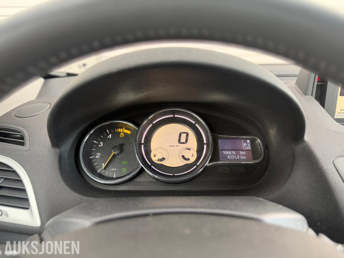 2012 Renault Megane-automat-1.5-110 D-146616 km-EU godkjent den 22.07.2026