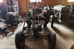GARNER TRAKTOR MED SLÅTTEBJELKE, J.A.P INDUSTRIAL UNIT