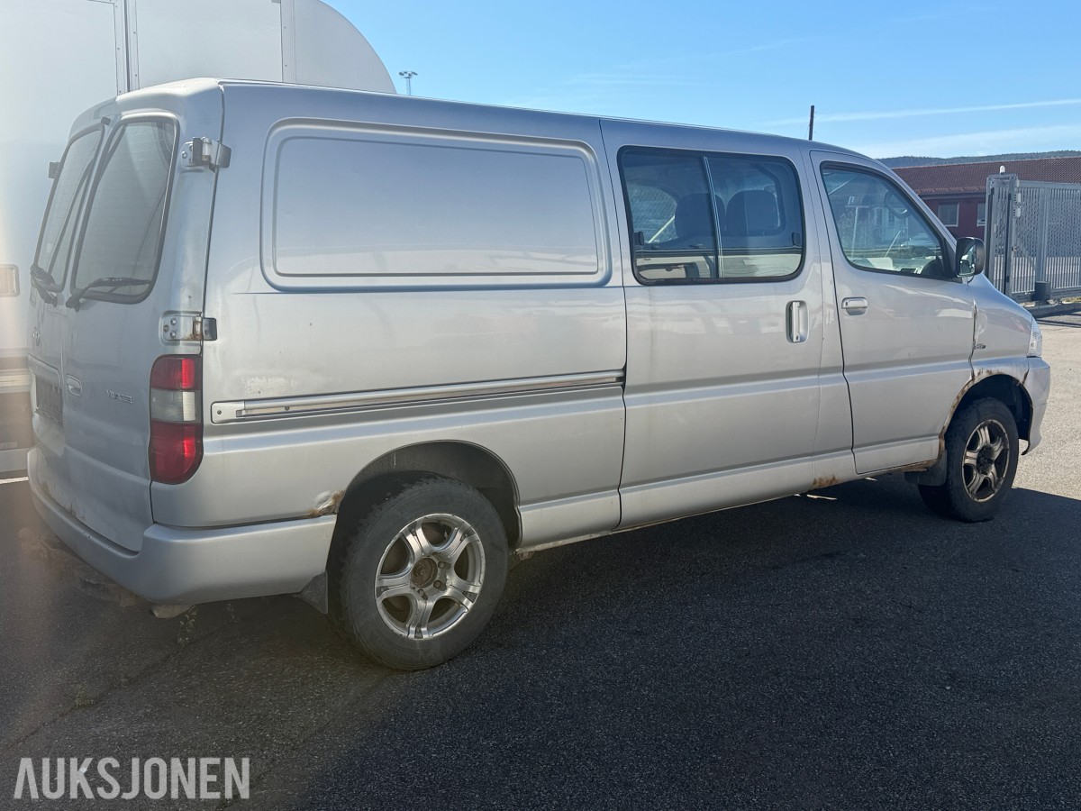 2007 Toyota HIACE 2.5-117 D 4WD - Rep.objekt