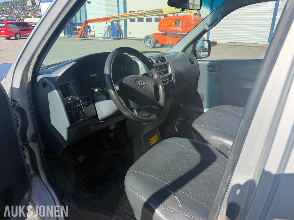 2007 Toyota HIACE 2.5-117 D 4WD - Rep.objekt