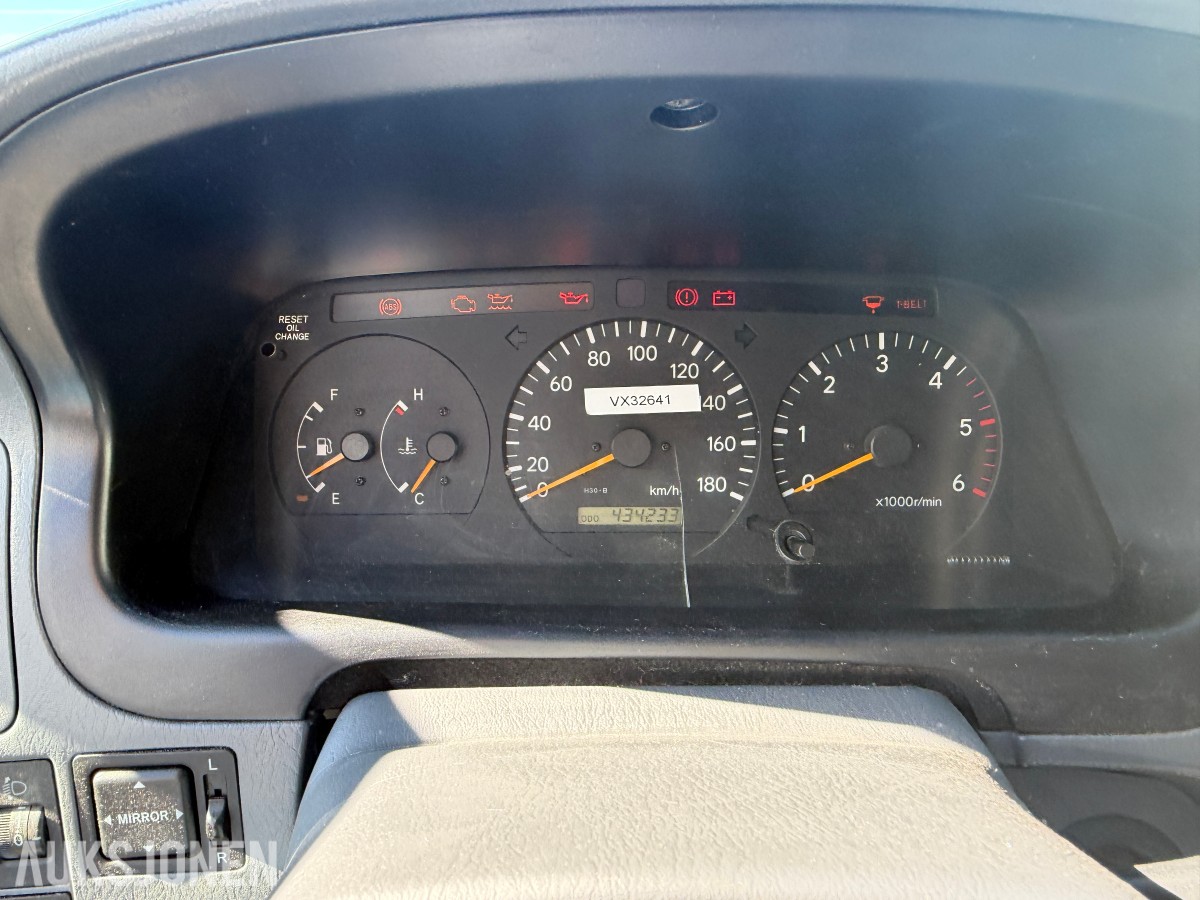 2007 Toyota HIACE 2.5-117 D 4WD - Rep.objekt