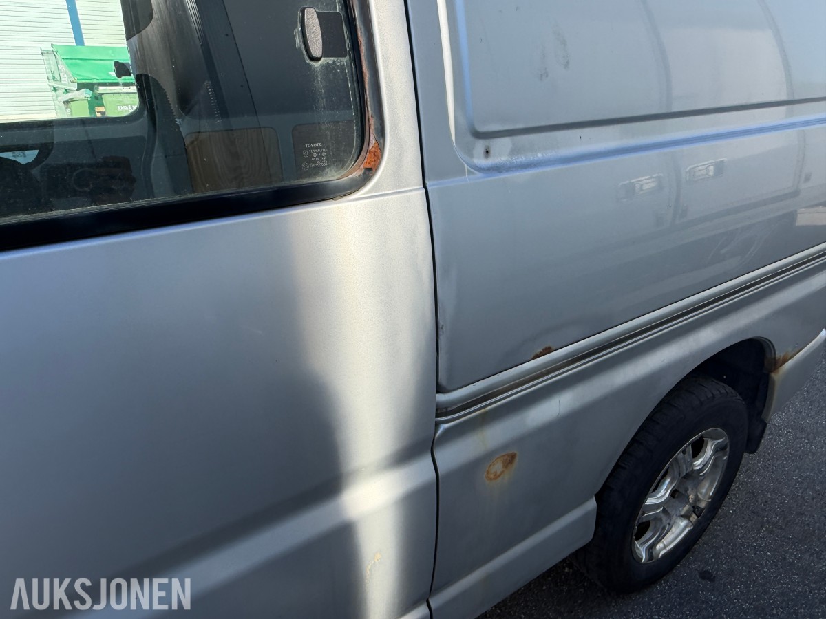 2007 Toyota HIACE 2.5-117 D 4WD - Rep.objekt