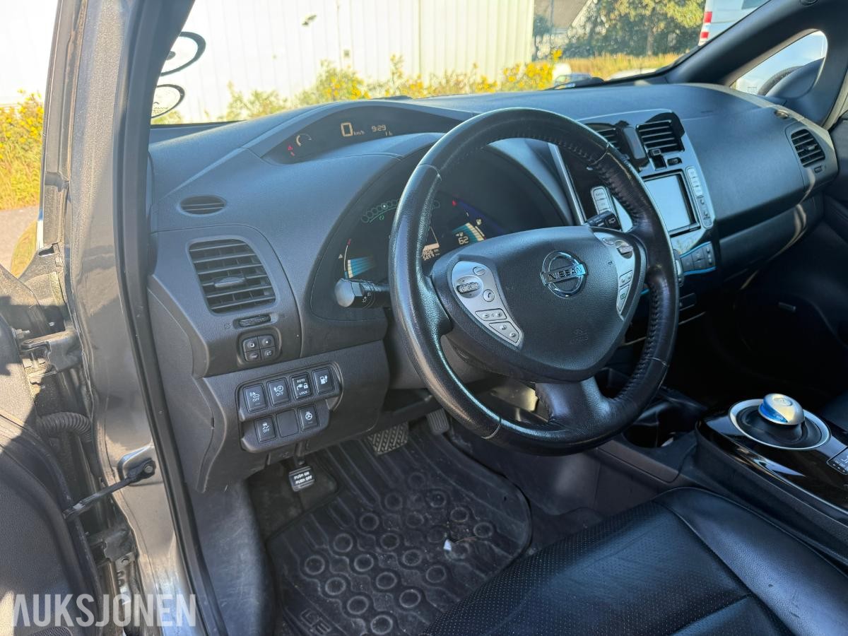 2017 Nissan LEAF 0KW, 99826km.
