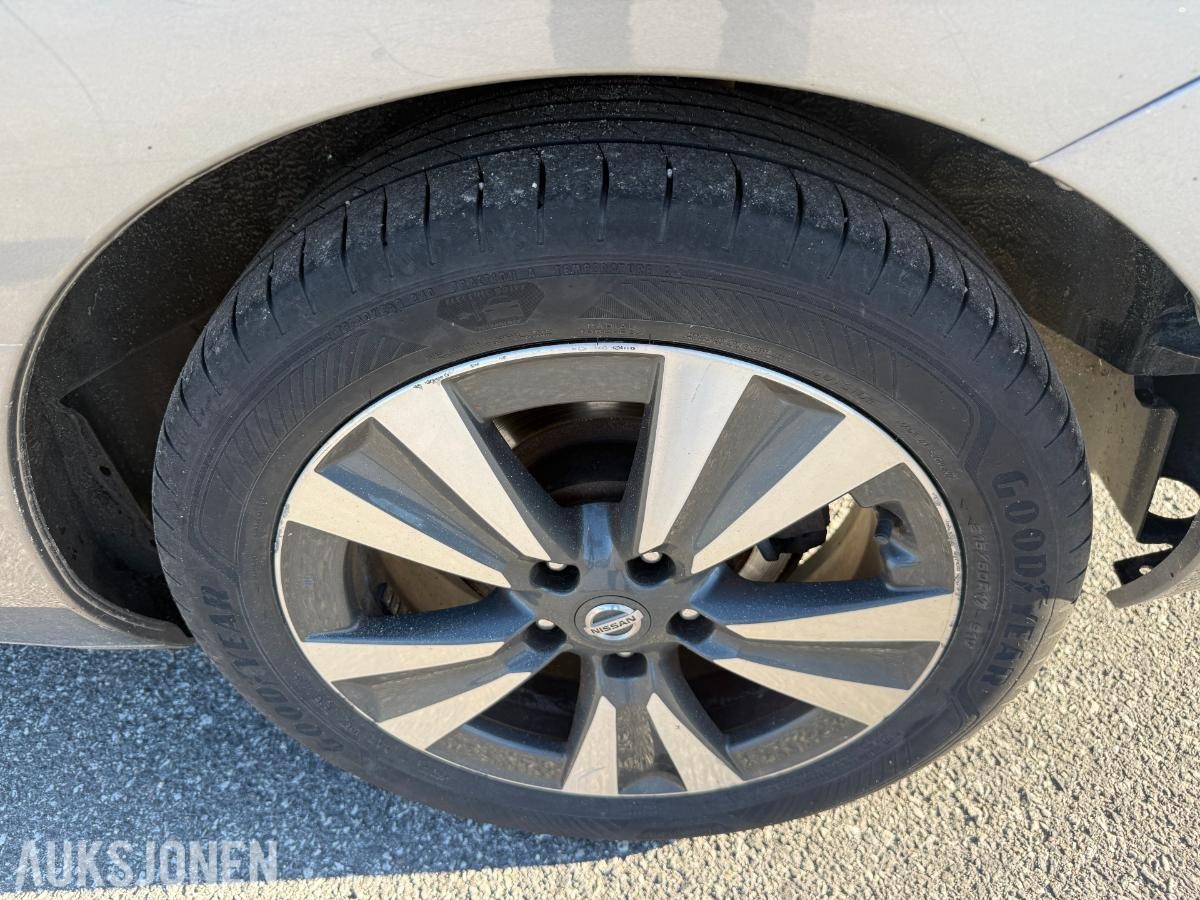 2017 Nissan LEAF 0KW, 99826km.