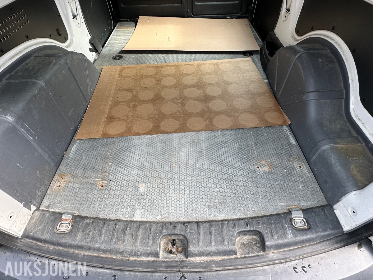 2017 Volkswagen Caddy Maxi 2,0 TDI 122hk 4Motion Repobjekt, WEBASTO/HENGERFESTE, 120663km