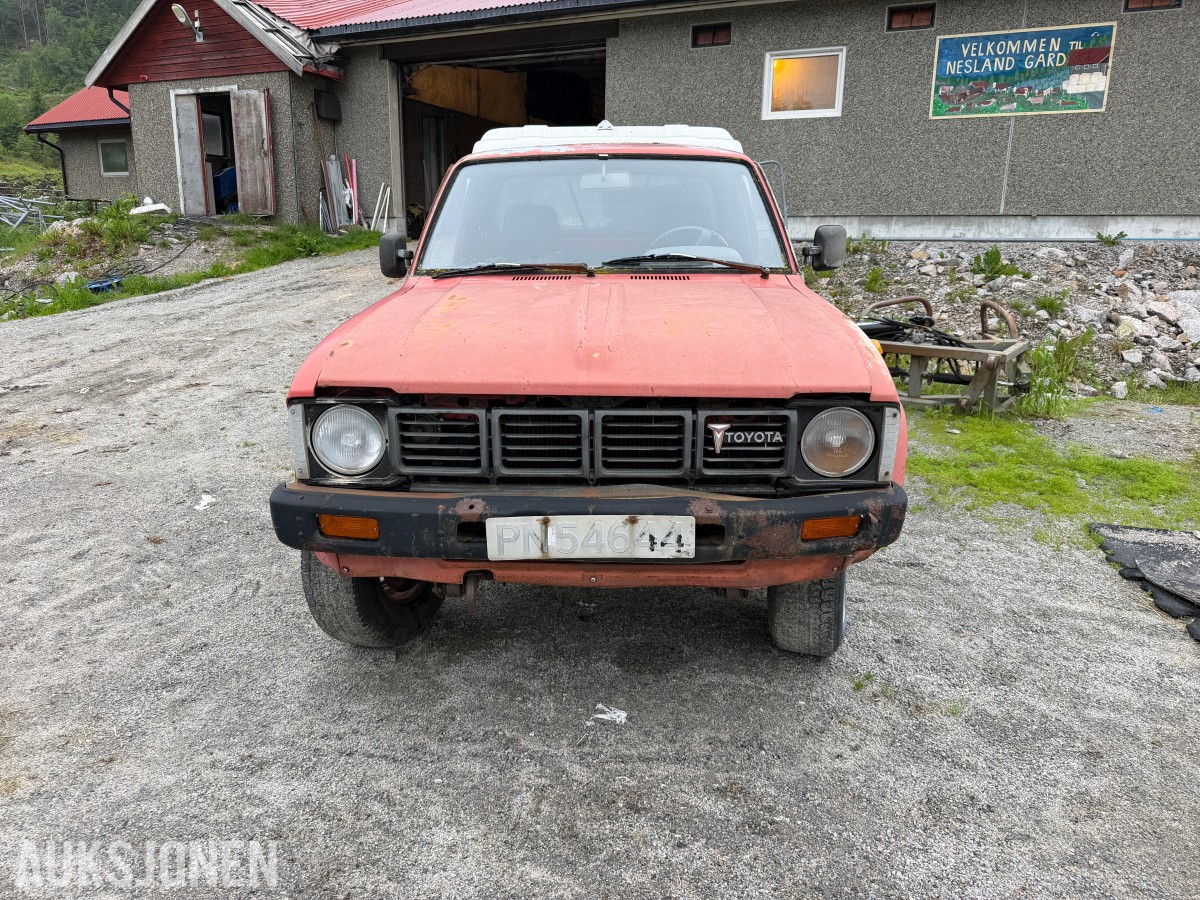 1981 TOYOTA HILUX 4WD - PROSJEKT - SAMLEROBJEKT? 