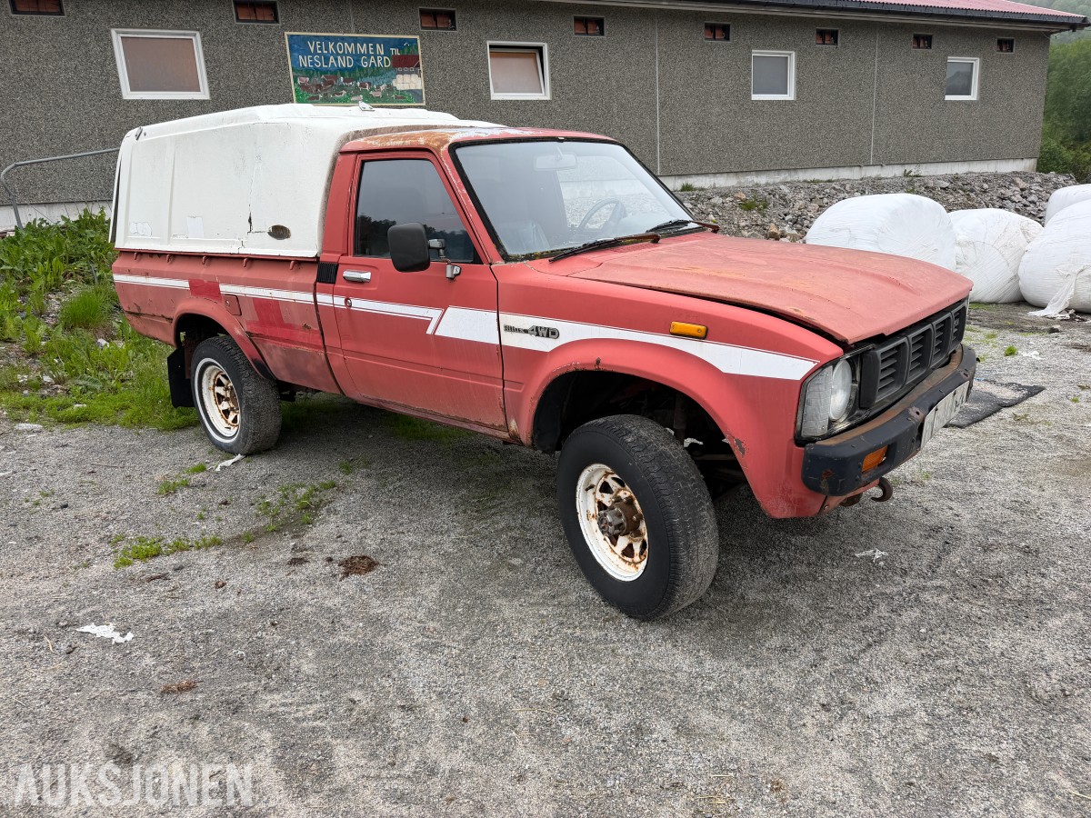 1981 TOYOTA HILUX 4WD - PROSJEKT - SAMLEROBJEKT? 