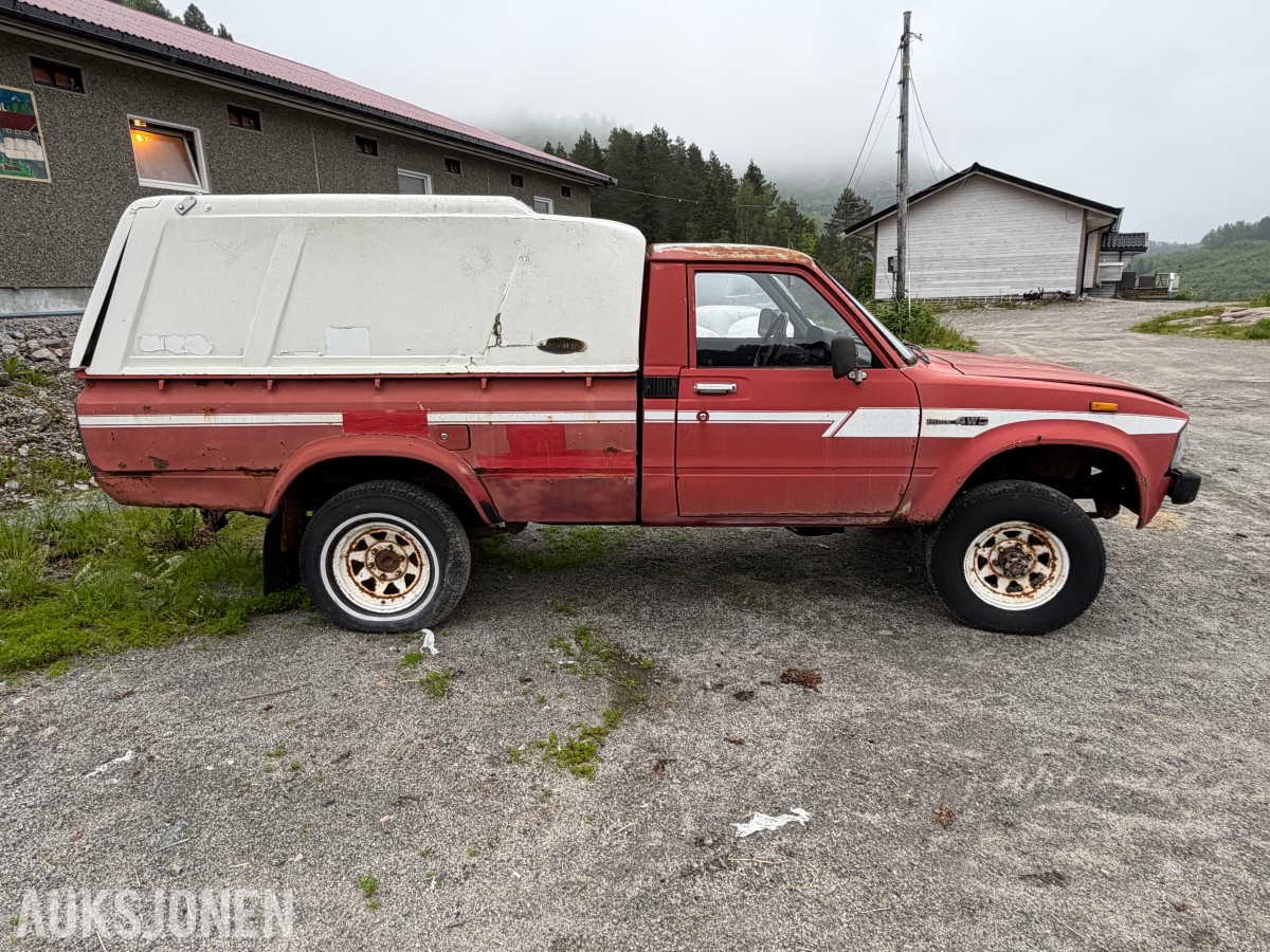 1981 TOYOTA HILUX 4WD - PROSJEKT - SAMLEROBJEKT? 