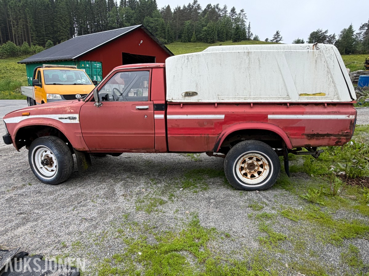 1981 TOYOTA HILUX 4WD - PROSJEKT - SAMLEROBJEKT? 