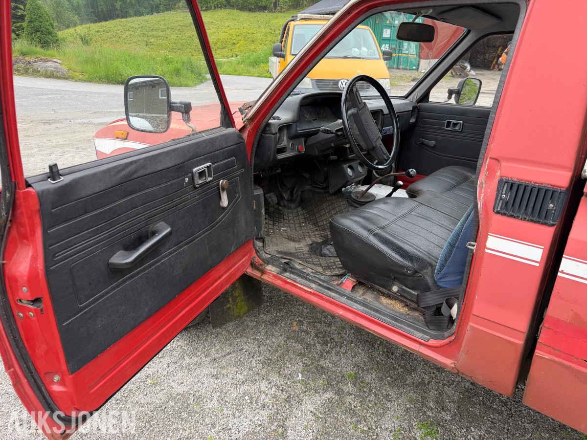 1981 TOYOTA HILUX 4WD - PROSJEKT - SAMLEROBJEKT? 