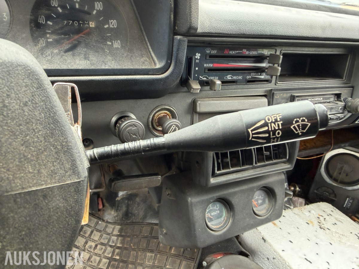 1981 TOYOTA HILUX 4WD - PROSJEKT - SAMLEROBJEKT? 