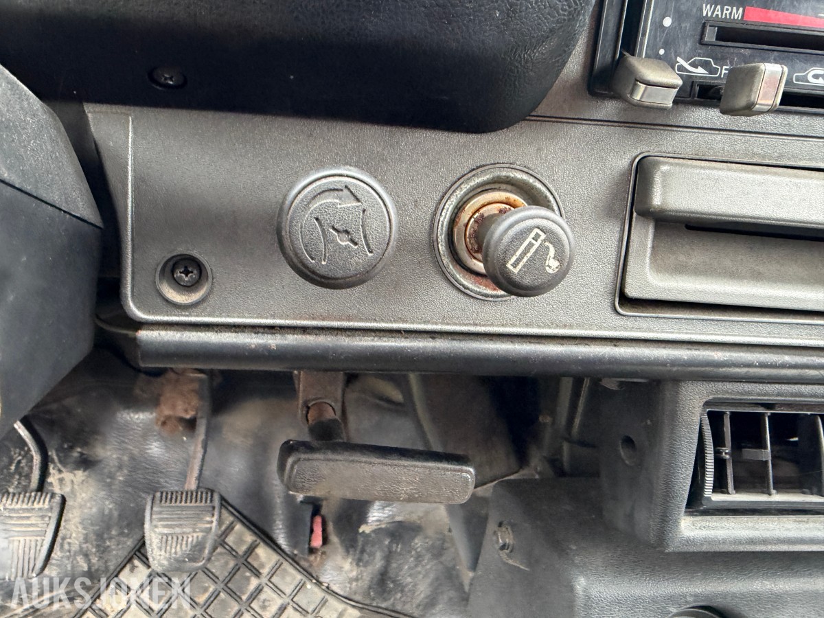 1981 TOYOTA HILUX 4WD - PROSJEKT - SAMLEROBJEKT? 
