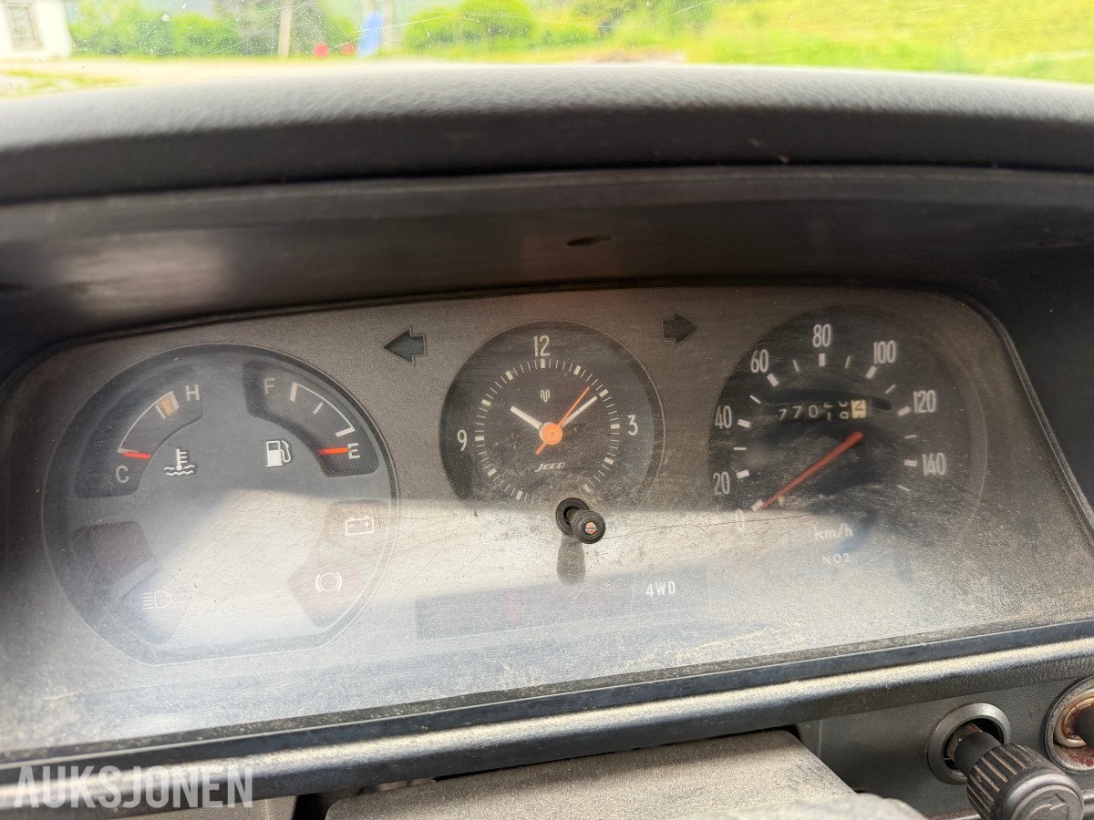 1981 TOYOTA HILUX 4WD - PROSJEKT - SAMLEROBJEKT? 