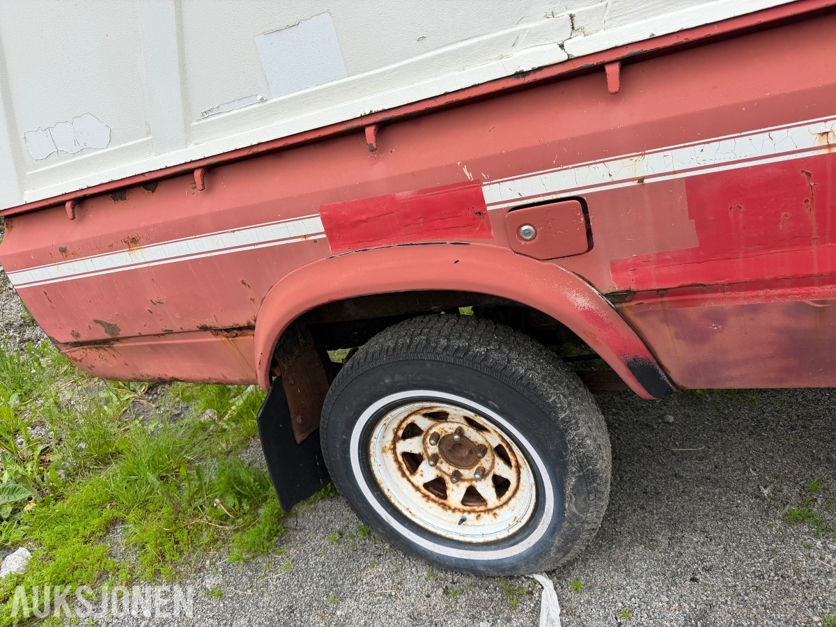 1981 TOYOTA HILUX 4WD - PROSJEKT - SAMLEROBJEKT? 