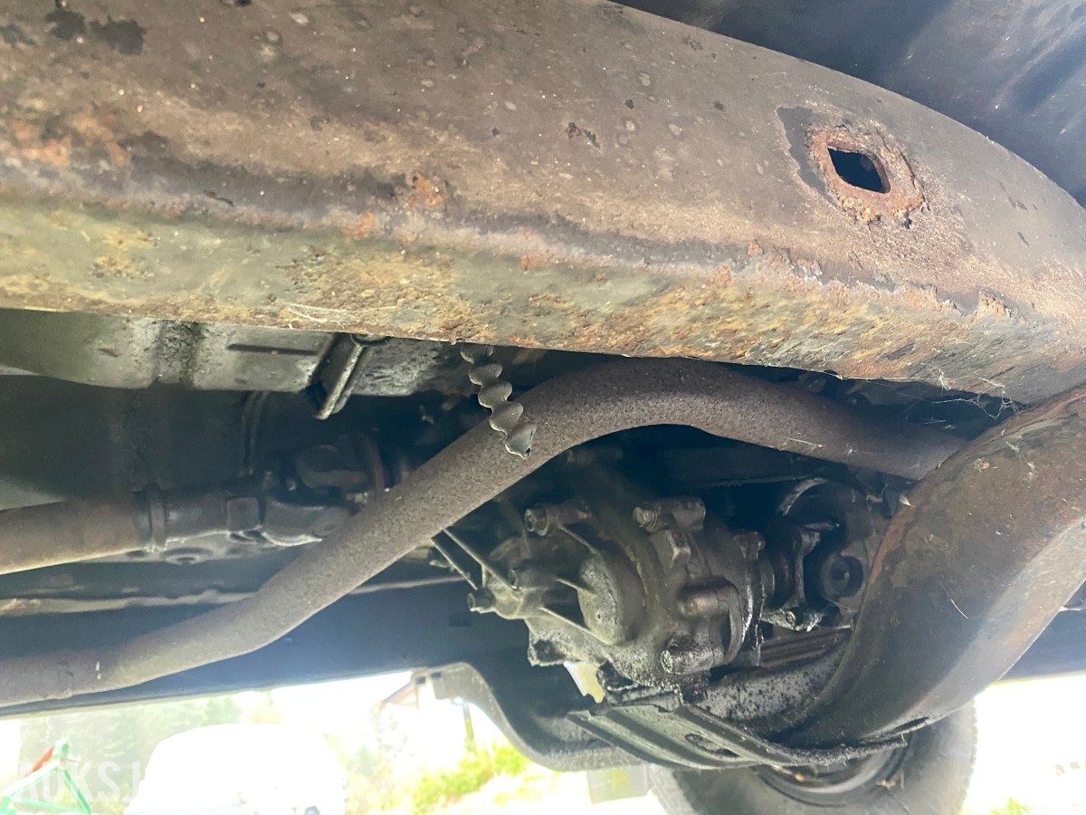 1981 TOYOTA HILUX 4WD - PROSJEKT - SAMLEROBJEKT? 