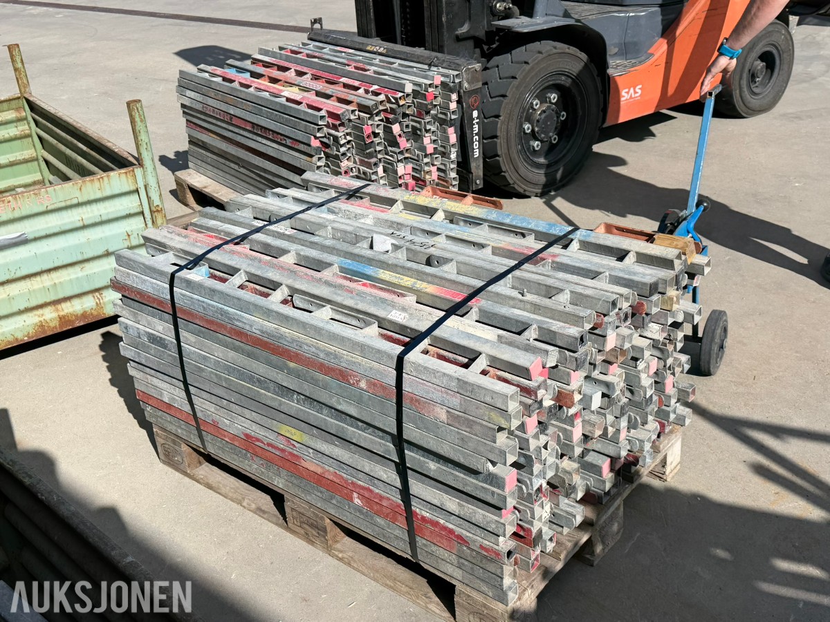 Combisafe rekkverksstolpe 1.2m - ca 150 stk
