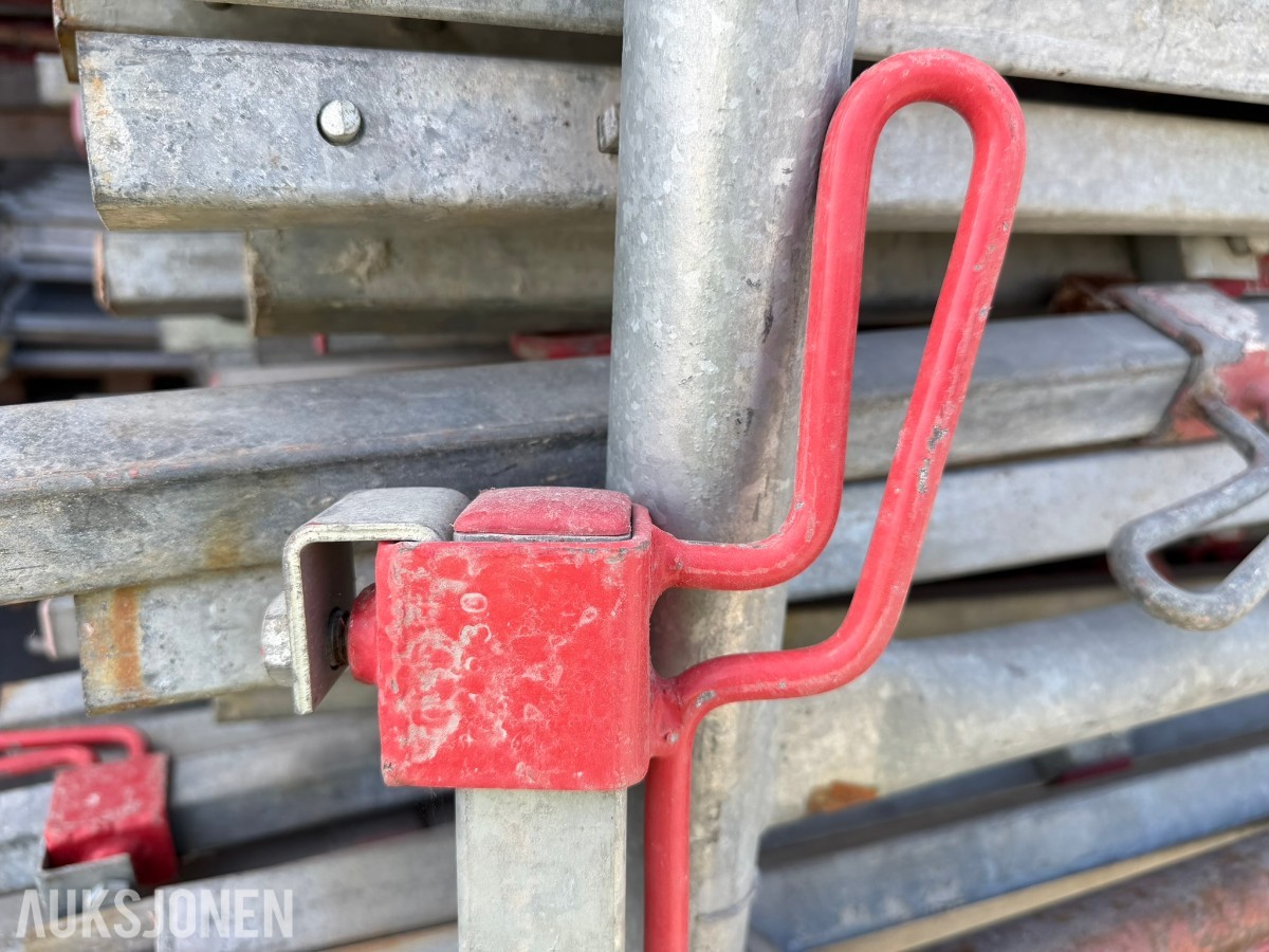 Combisafe Rekkverksstolpe 1,5m justerbar m/nettholder - ca 350 stk