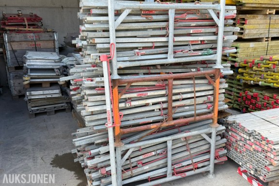 Combisafe Rekkverksstolpe 1,5m justerbar m/nettholder - ca 350 stk