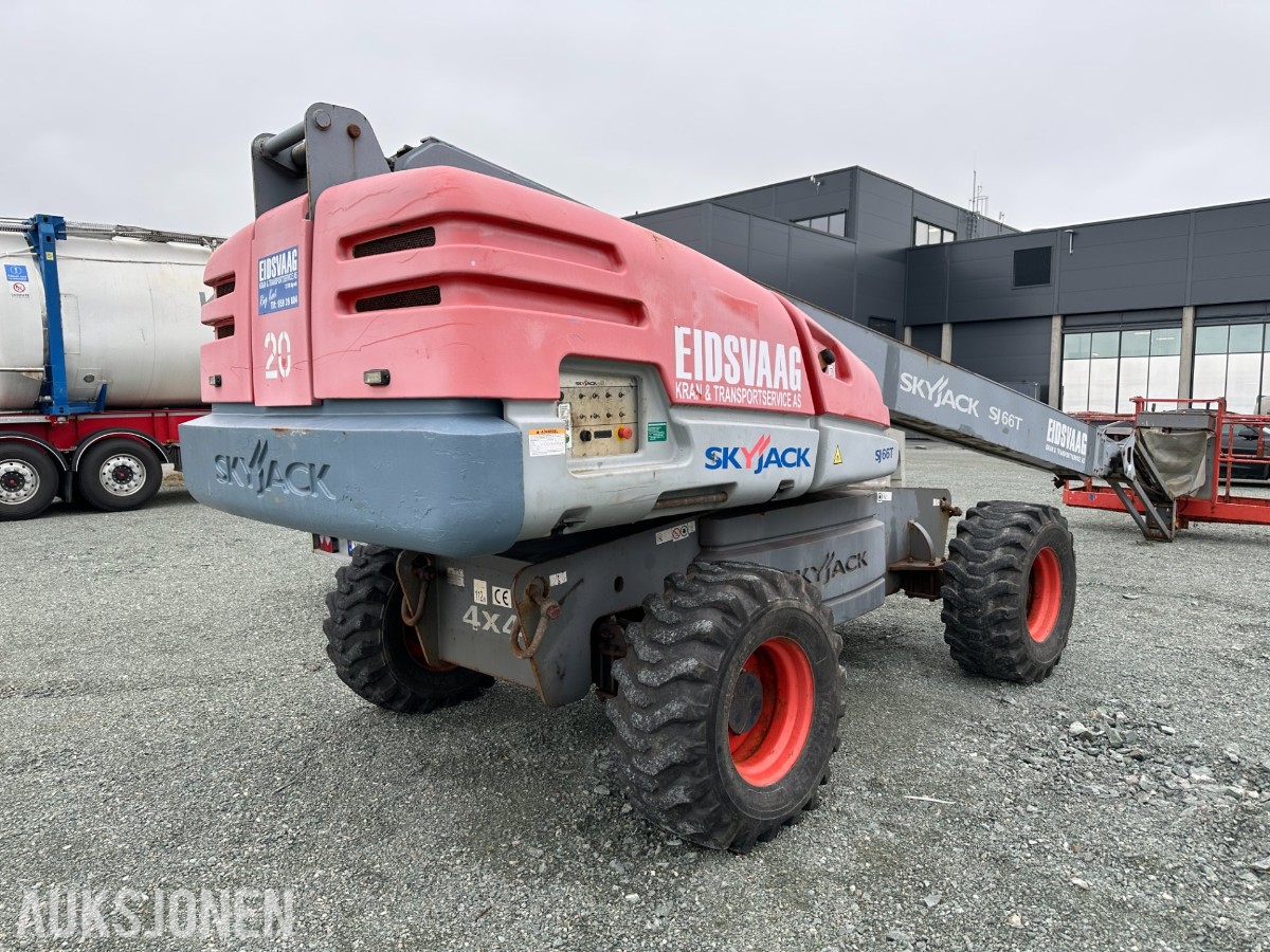 2011 Skyjack SJ66T bomlift, 3502 t, 4x4