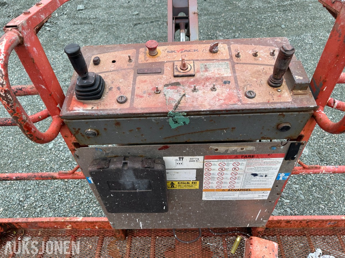 2011 Skyjack SJ66T bomlift, 3502 t, 4x4