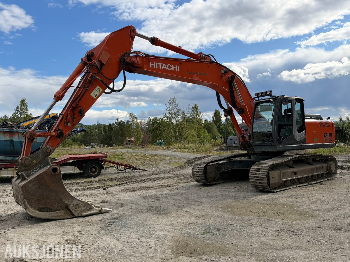 2010 Hitachi Zaxis ZX280LC-3 Gravemaskin