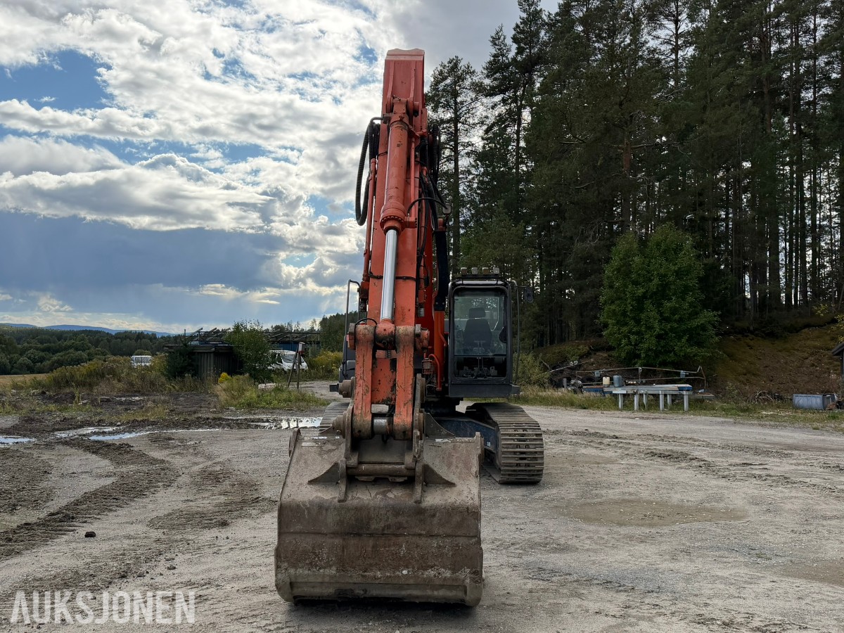 2010 Hitachi Zaxis ZX280LC-3 Gravemaskin